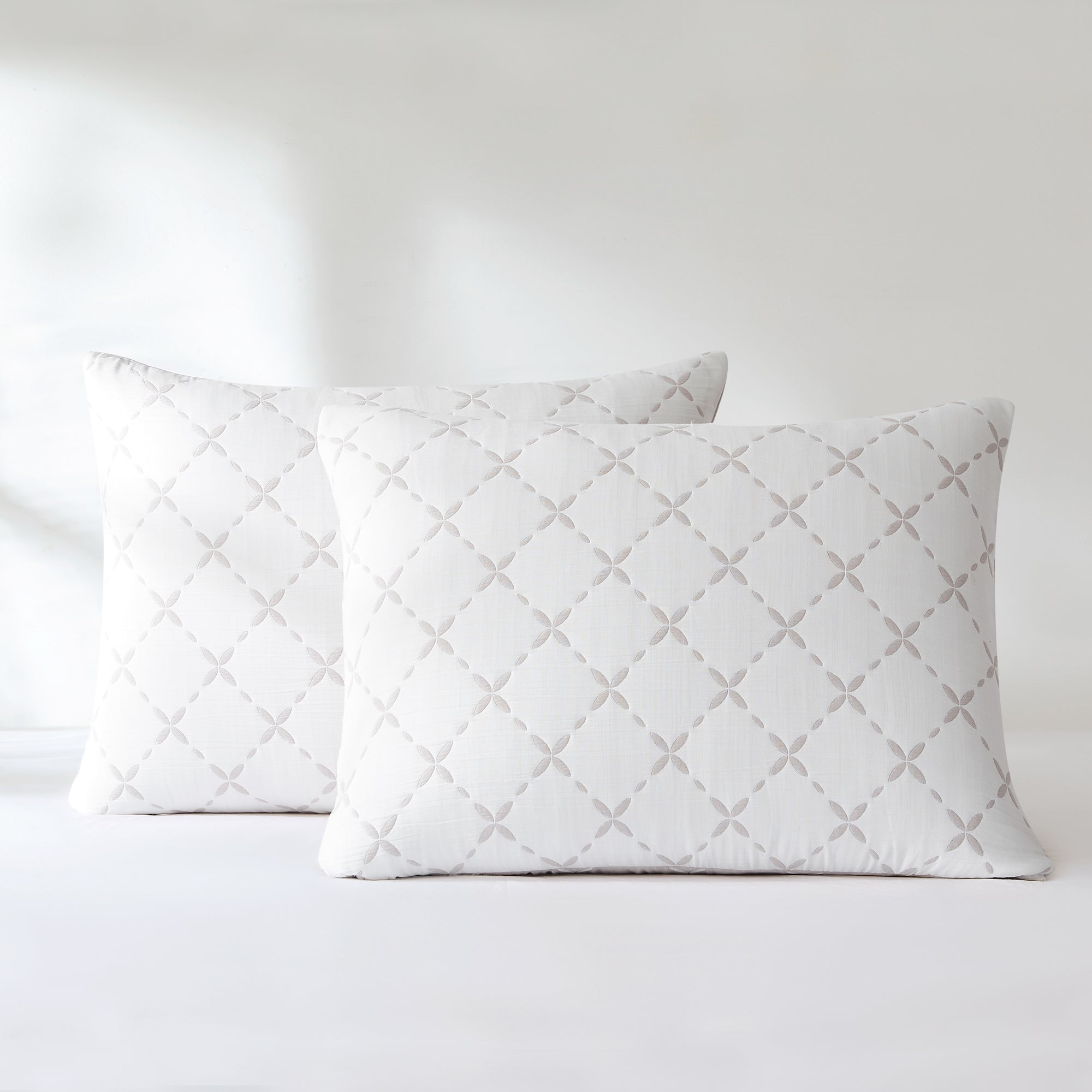 Neutral | Full/Queen