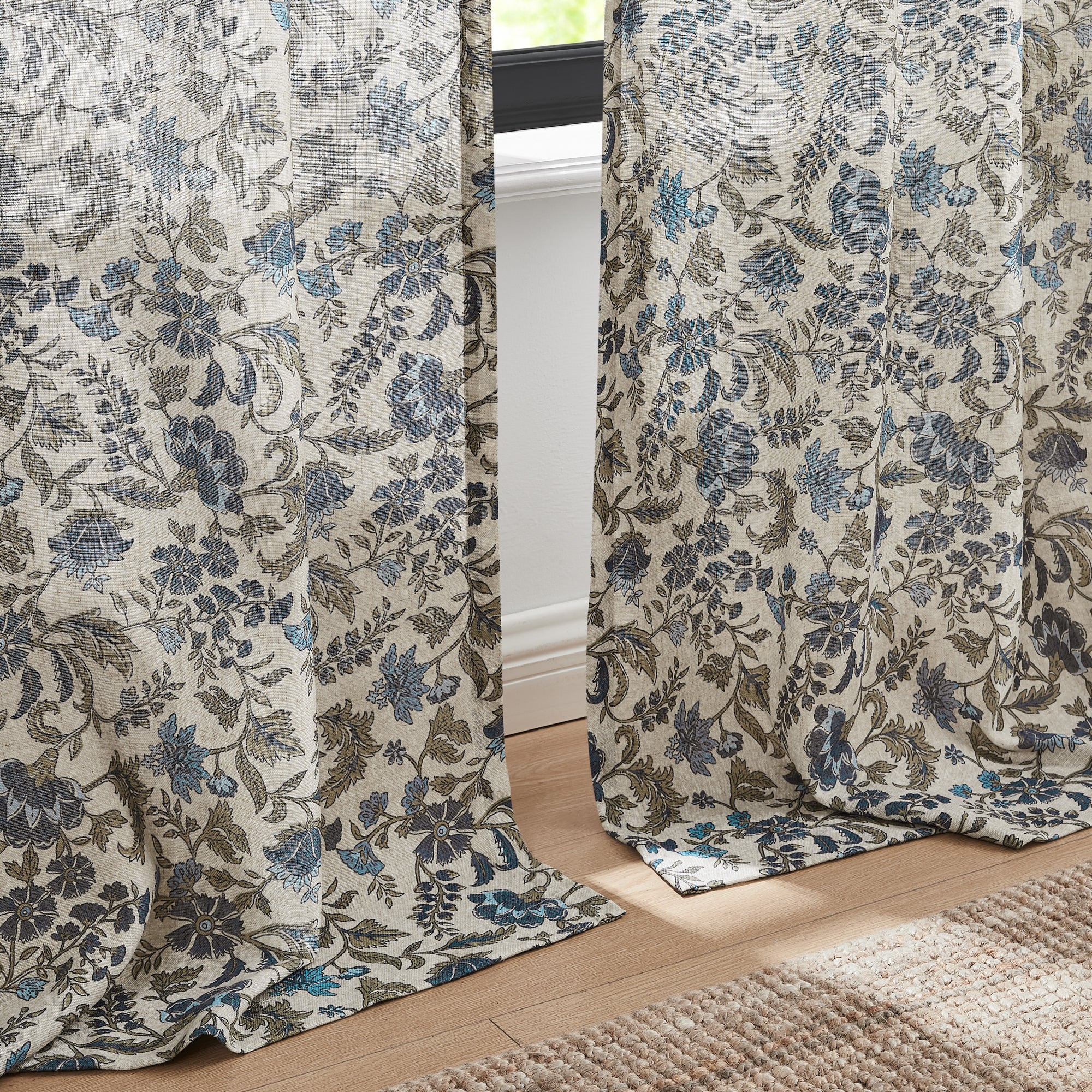 Blue/Sage | 37"W x 84"L