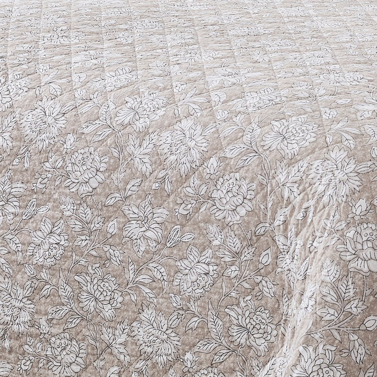 Neutral | Full/Queen