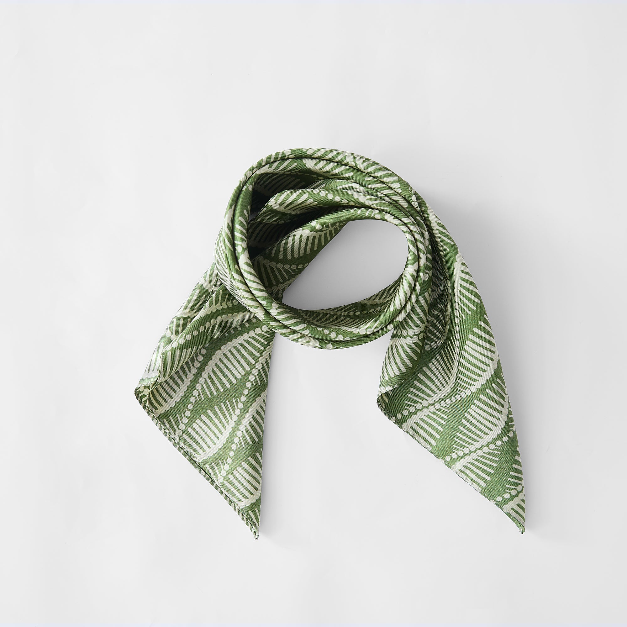 Green/Cream | 26" x 26"