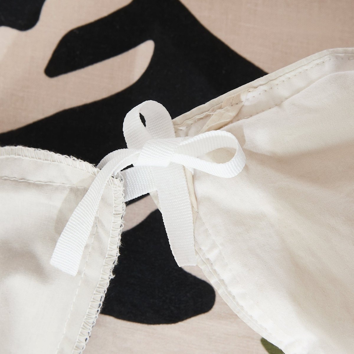 Brown/Neutral | Queen