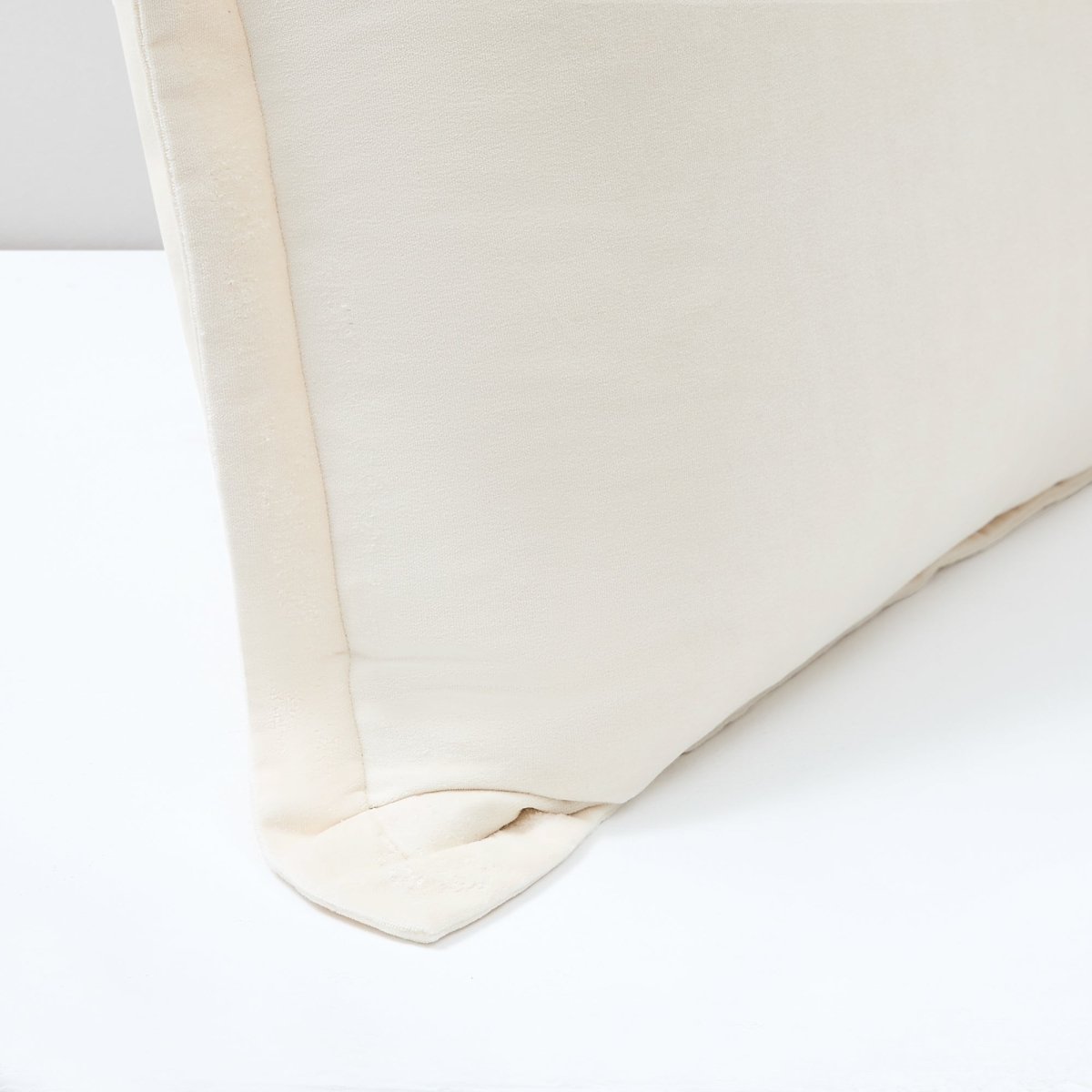 Cream | 26"H x 26"W + 1.5" Flange