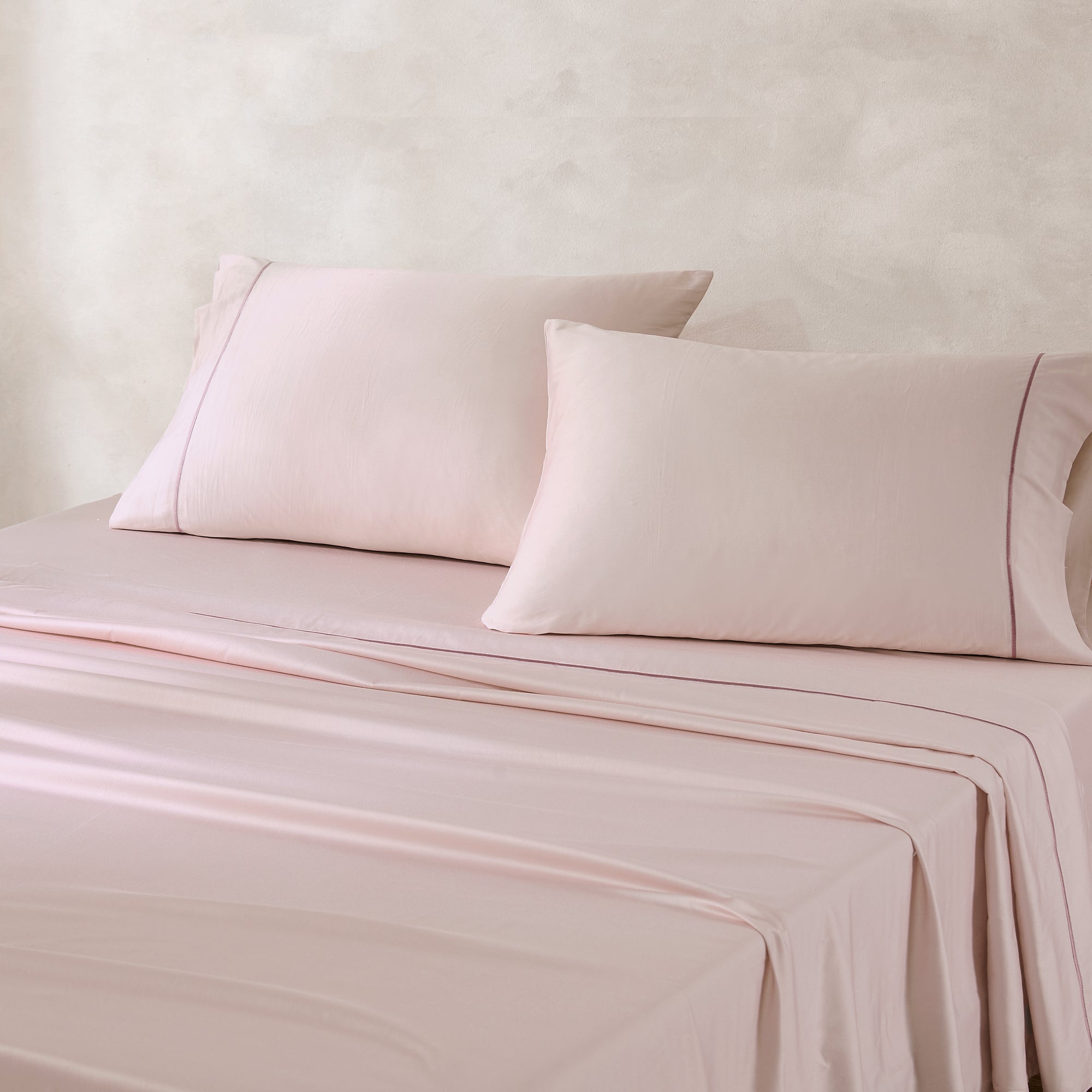 Hushed Violet | Queen