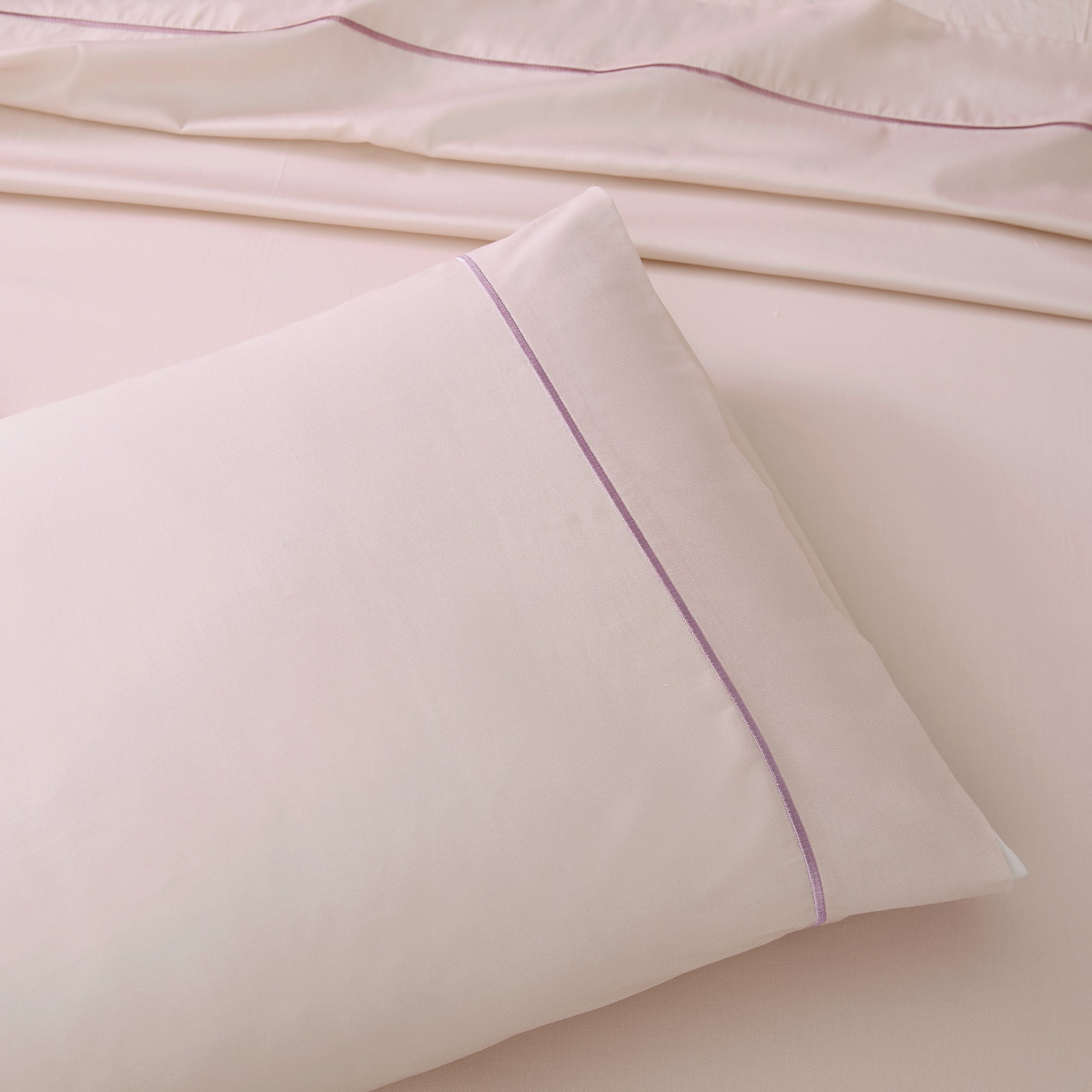 Hushed Violet | Queen