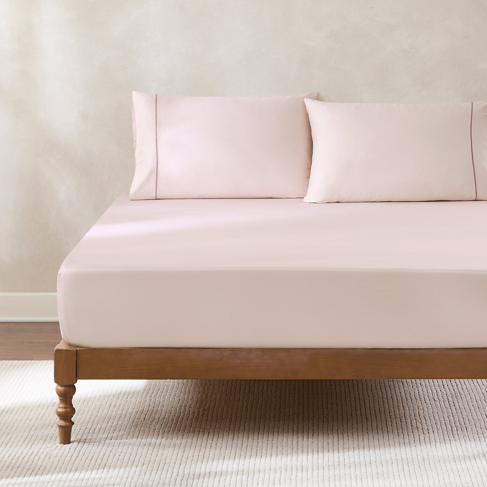 Hushed Violet | Queen