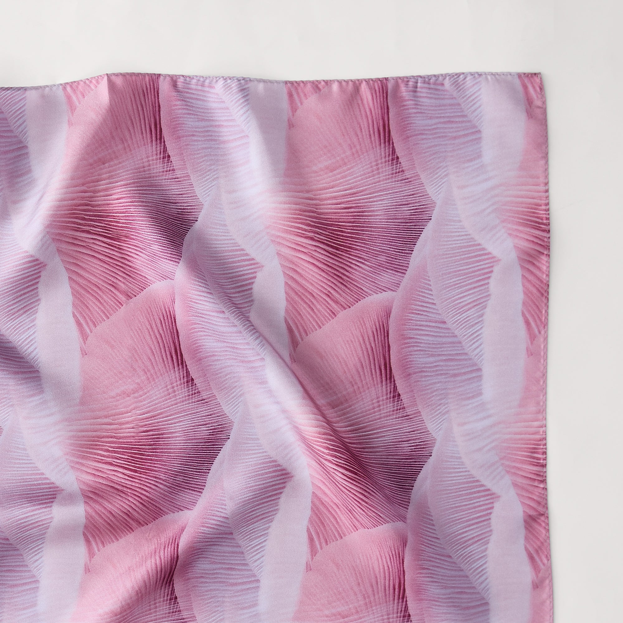 Pink/Purple | 26" x 26"