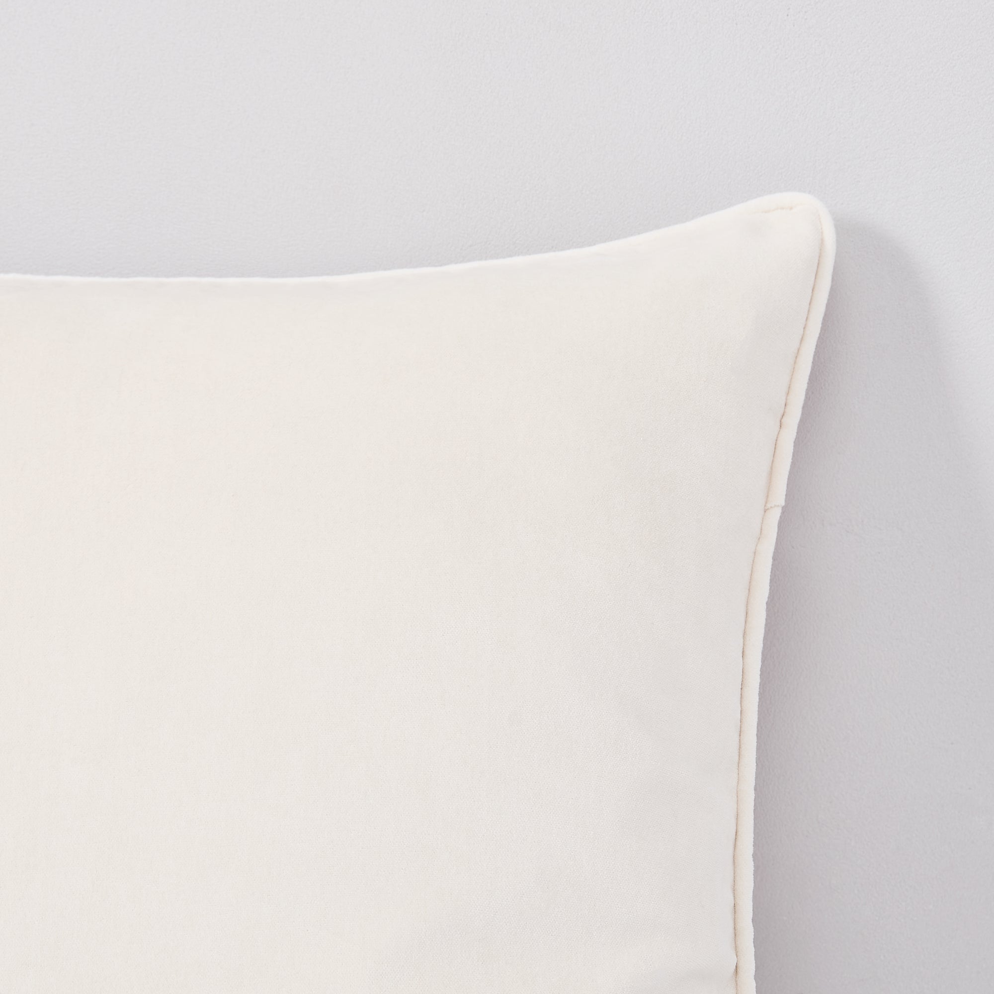 Cream | 22" W x 22" L