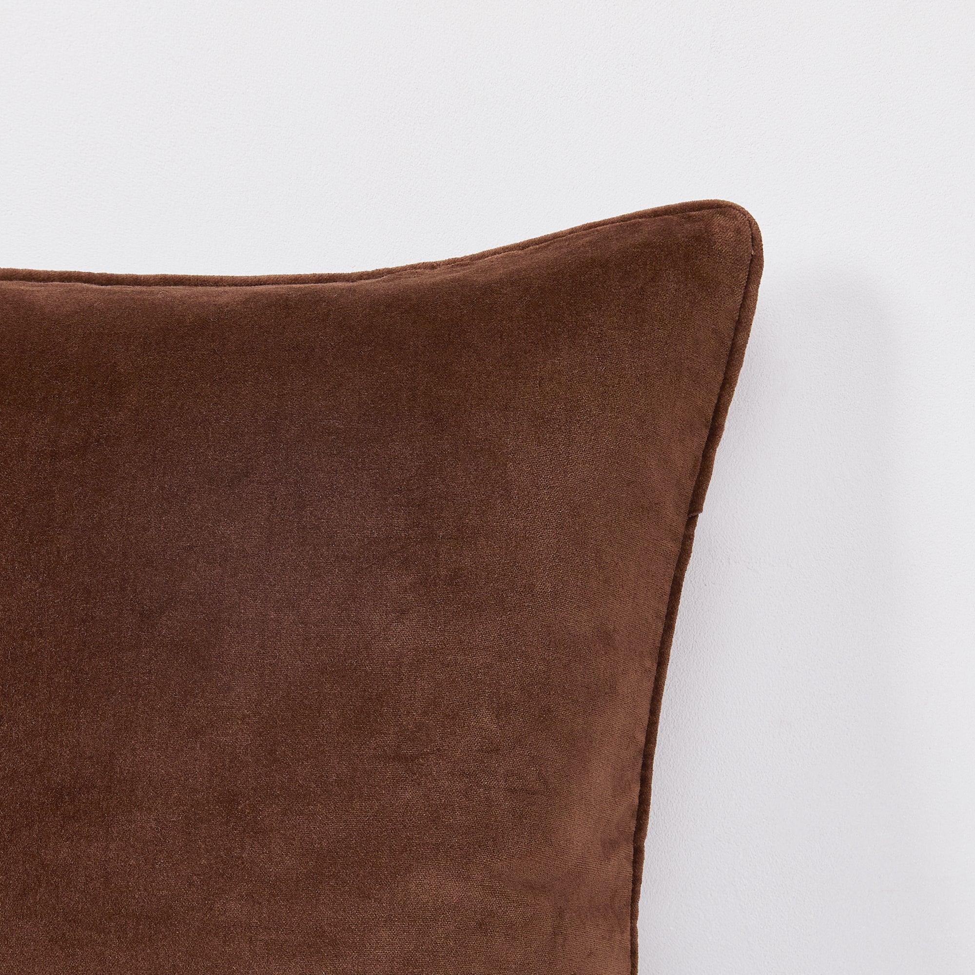 Brown | 22" W x 22" L