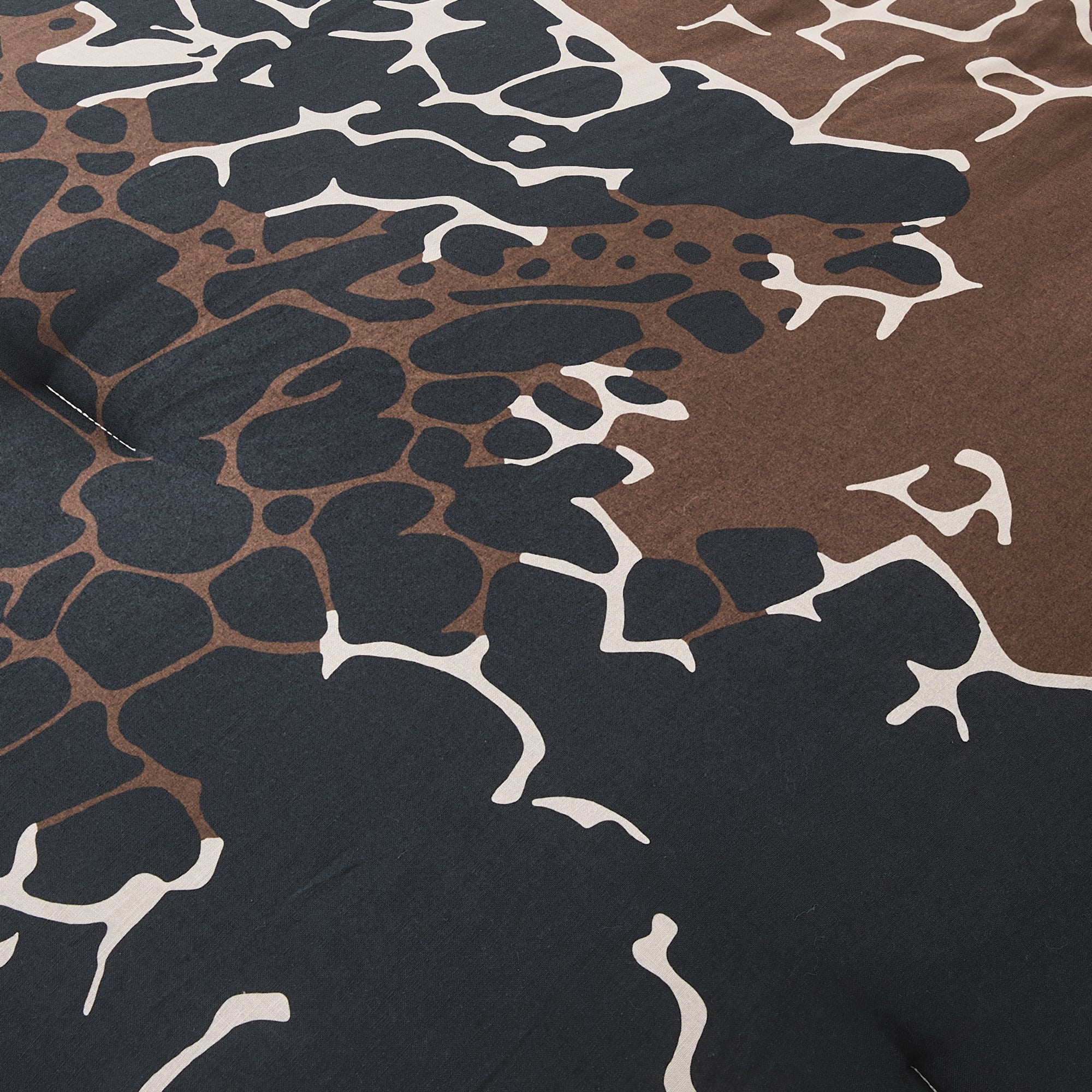 Brown/Neutral | King