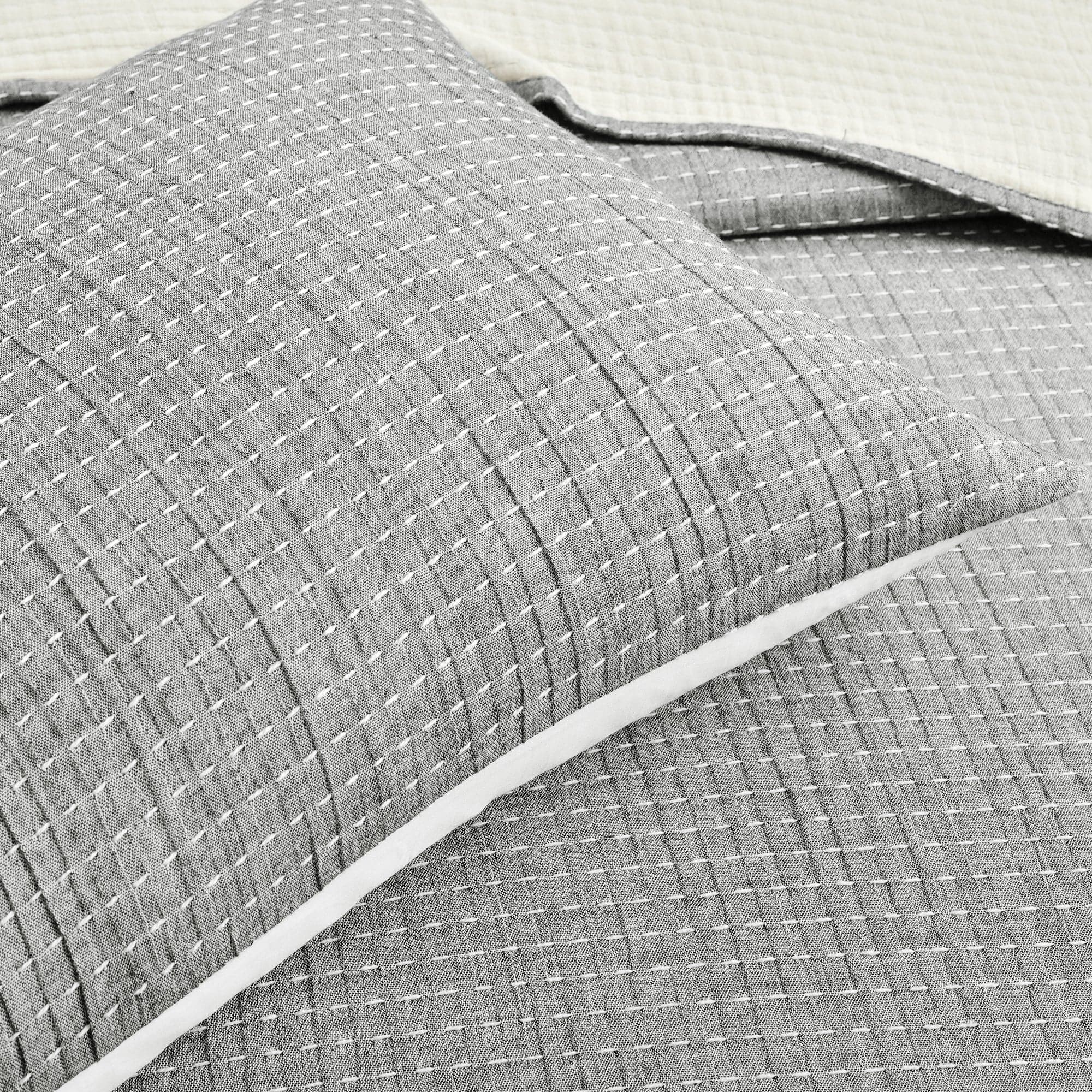 Light Gray_Off-White